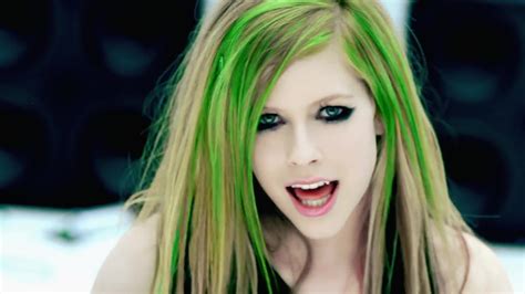 Smile {Music Video} - Avril Lavigne Photo (38792598) - Fanpop