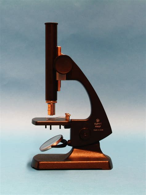 Compound achromatic microscope - Stichting voor Historische Microscopie