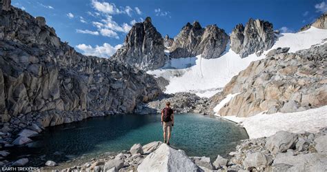 How to Hike the Enchantments Washington | Earth Trekkers