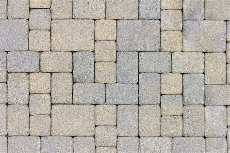 Interlocking Paving Stones - Set In Stone Hardscaping