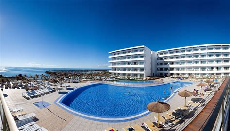 Alua Atlantico Golf Resort in Golf del Sur, Tenerife | loveholidays