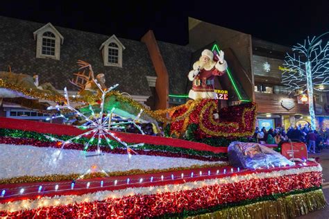 Gatlinburg Christmas Parade 2024 Live - Leena Myrtice