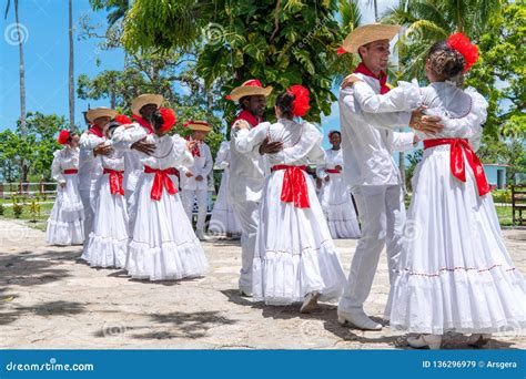 Dancers Dancing Son Jarocho La Bamba Folk Dance Editorial Stock Image ...