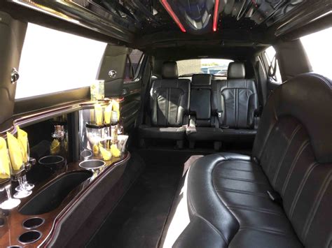 Lincoln MKT Stretch Limousine in Black ⋆ Touch of Class Limousine