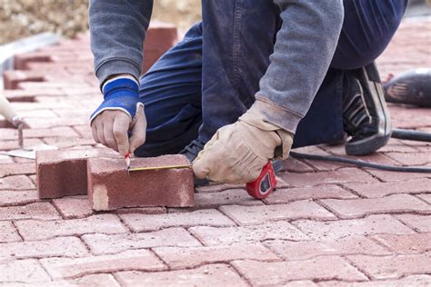 How to Make Your Driveway Look Amazing With Old Chicago Brick Pavers ...