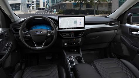 Ford-Kuga-2023-interior - Mega Autos