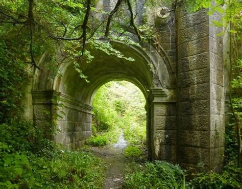 Overtoun Bridge – Milton, Scotland - Atlas Obscura