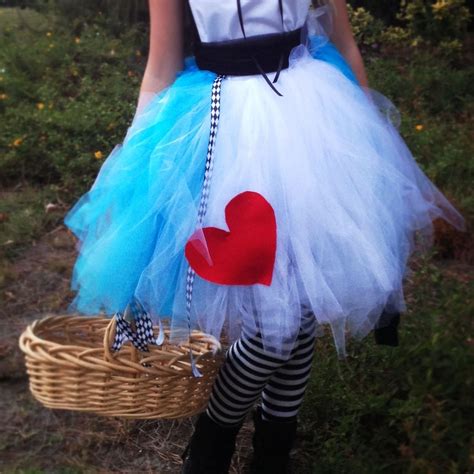 Alice In Wonderland Costume Diy