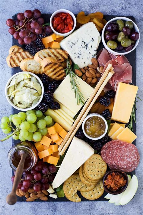 How to Make the Ultimate Cheese Board and which wines to pair it with ...