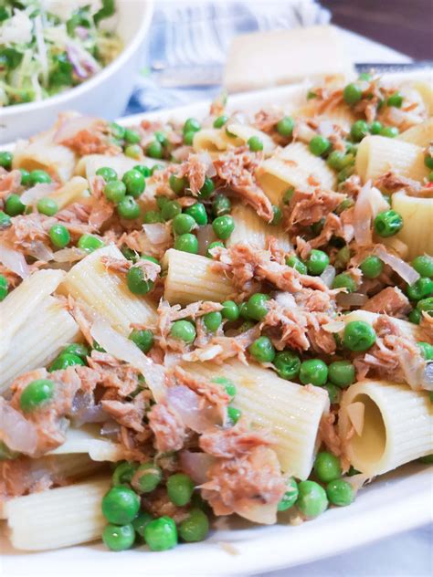 EASY Canned Tuna Pasta - 15 minute Weeknight Meal! - The Olive Blogger