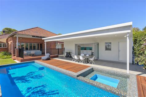 Pool house perfection - Case Studies - Summit Homes