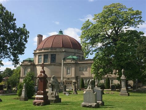 Bohemian National Cemetery | Been There, Seen That