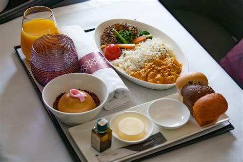 Qatar Airways introduces vegan meals for business class passengers ...