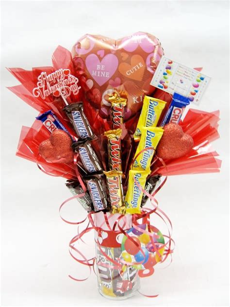 Fun Bunch 1 Balloon & Assorted Candy Bars Bouquet (Valentine's Day ...