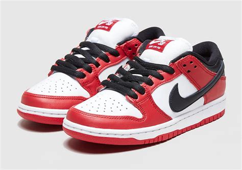 Nike SB Dunk Low Chicago - Release Info | SneakerNews.com