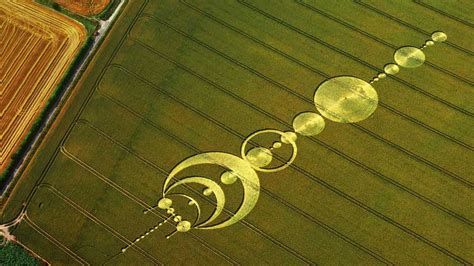 Aerial image of crop circles, Wiltshire, England, United Kingdom - Bing ...