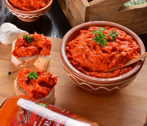 Baked bread with ajvar – simple and delicious | Vori