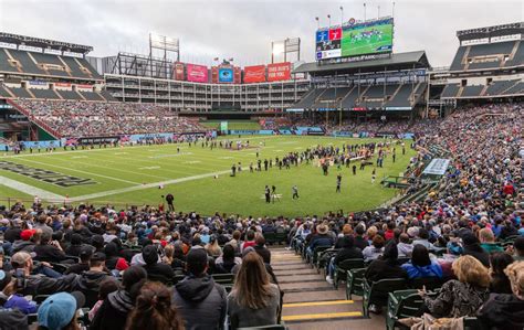 XFL debuts in Arlington, turning Globe Life Park into Dallas Renegades ...