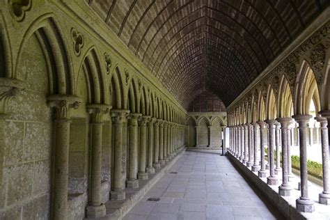 Mont St-Michel - Cloister (2) | Mont Saint-Michel | Pictures | France ...