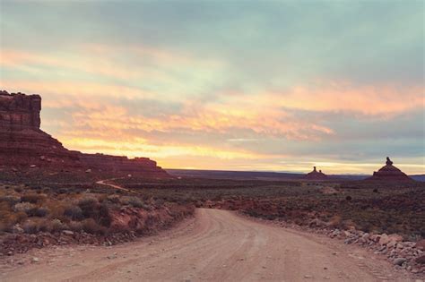 Premium Photo | Valley of the gods rock formation with monument valley ...