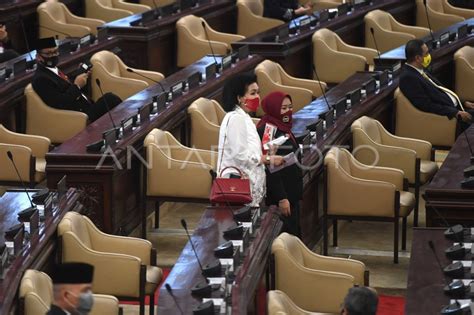 PEMBUKAAN MASA PERSIDANGAN 1 TAHUN 2020-2021 | ANTARA Foto