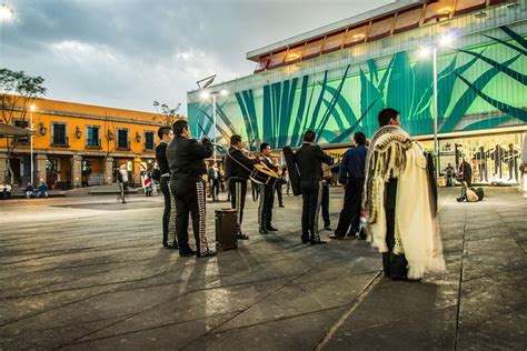 Mexico City: Plaza Garibaldi evening tour 2024 - Viator