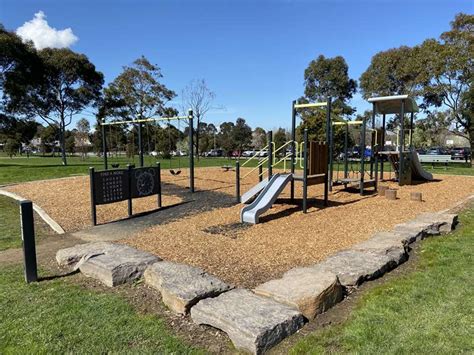 Berwick Fields Primary Reserve Playground, Gwendoline Drive, Berwick ...