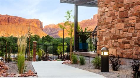 Photos + Reviews | Hyatt Place Moab