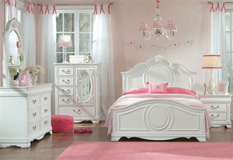 White Traditional 6 Piece Full Bedroom Set - Jessica | RC Willey ...