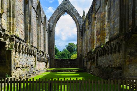 Bolton Abbey ruins - June 2017 | At the heart of Bolton Abbe… | Flickr