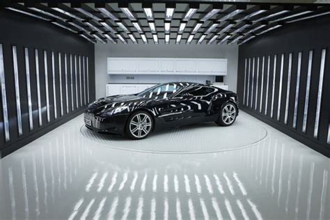 lighting design to show off lines and contours of car | Showroom design ...