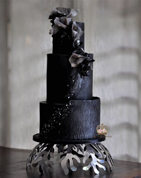 15 Unique Black Wedding Cakes - Find Your Cake Inspiration