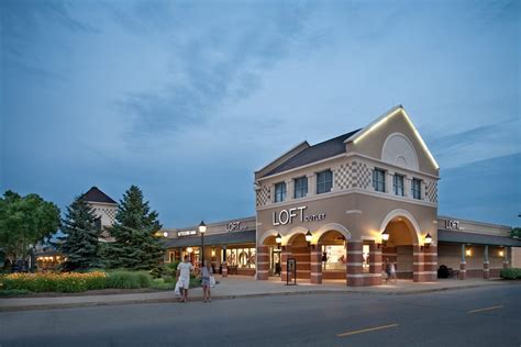 GROVE CITY PREMIUM OUTLETS - Updated January 2025 - 95 Photos & 97 ...