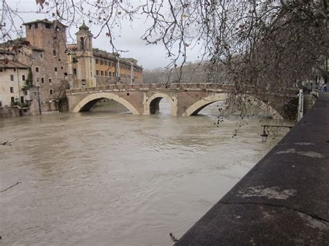 Sights of Rome: Floods on the Tiber