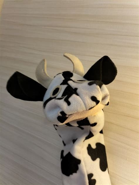 Baby Macdonald the Cow Puppet By Kids ii