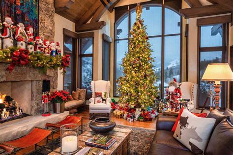 45 Festive and Cozy Christmas Living Room Decor Ideas