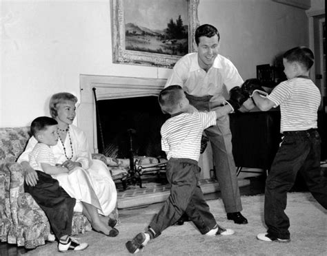 Johnny Carson plays with his sons at their home in Harrison, NY in 1958 ...