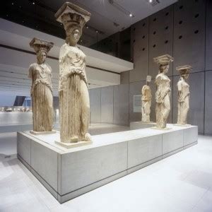 Night tour at the Acropolis Museum on Friday | protothemanews.com