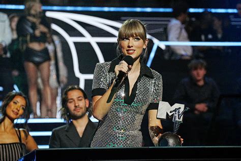 Taylor Swift Tickets Near NYC Reach Past $76K on StubHub - Newsweek