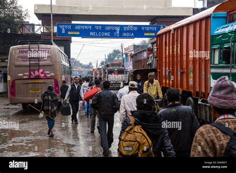 Rainy day at the Sunauli India Nepal border Stock Photo - Alamy