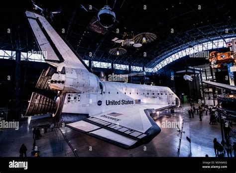 Discovery Space Shuttle, Smithsonian Museum Stock Photo - Alamy