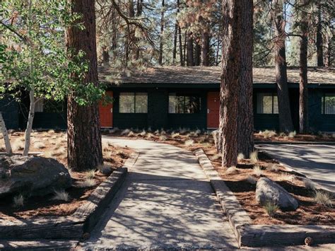 LOGE Bend Is A Hotel In Oregon For Outdoor Lovers