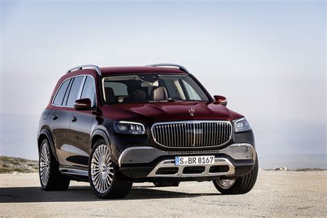 Mercedes-Maybach SUV Seeks to Tap Cachet of Flagship S-Class - Bloomberg