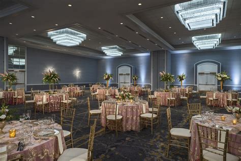 Renaissance Columbus Downtown Hotel | Wedding Venues | Columbus, Ohio