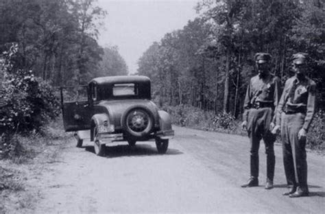 Life on the Run: The Iconic Story of Bonnie and Clyde | History10