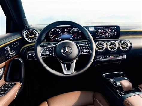 Nueva generación del Mercedes-Benz Clase A luce un interior totalmente ...