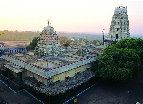 Indian Templea: Dwaraka tirumala