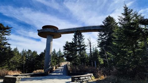 Guide to the Clingmans Dome Hike at the Highest Peak in the Smoky ...