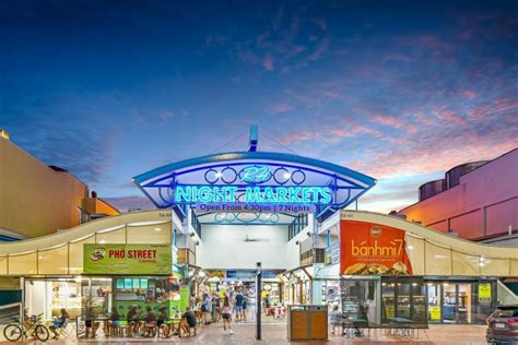 What to Do at the Cairns Night Markets - Cairns-Tours