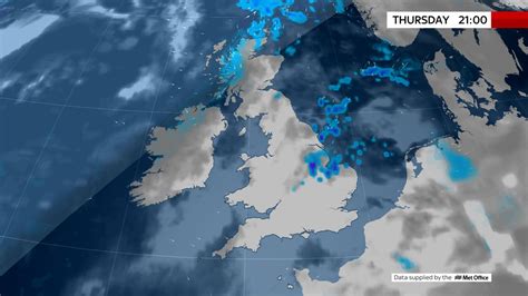 Thunderstorms in parts of UK but staying hot | UK News | Sky News